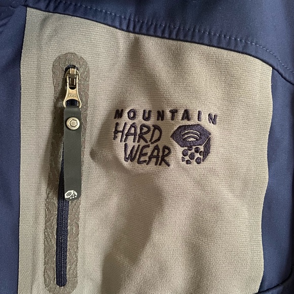 Mountain Hard Wear full zip soft shell waterproof jacket size medium - Picture 4 of 5